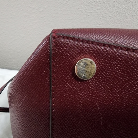 Michael Kors Handbag; Voyager East West Crossgrain Leather Tote - Picture 12 of 13